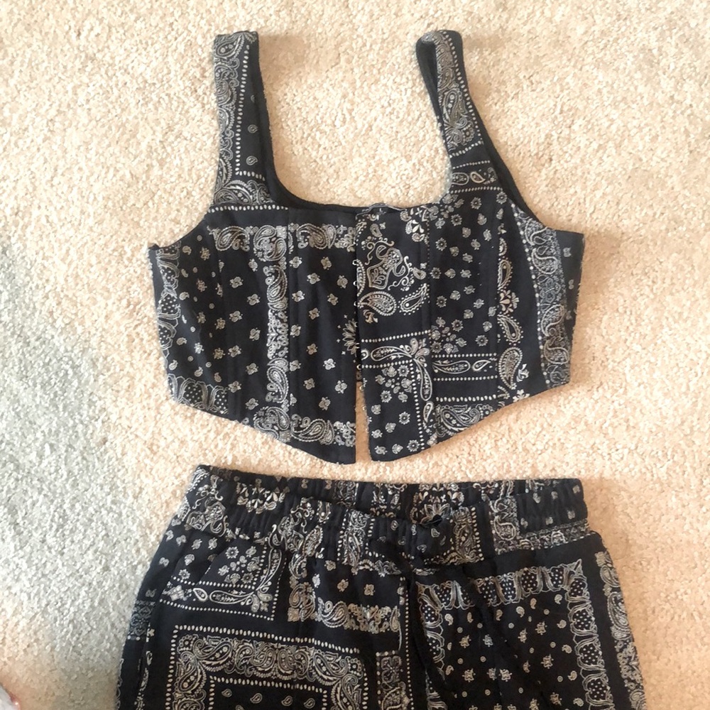 Fashion Nova Bandana print two piece set NWT